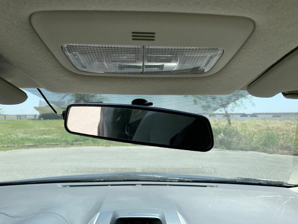 Toyota Corolla 4dr Sdn Man L (Natl) 2012