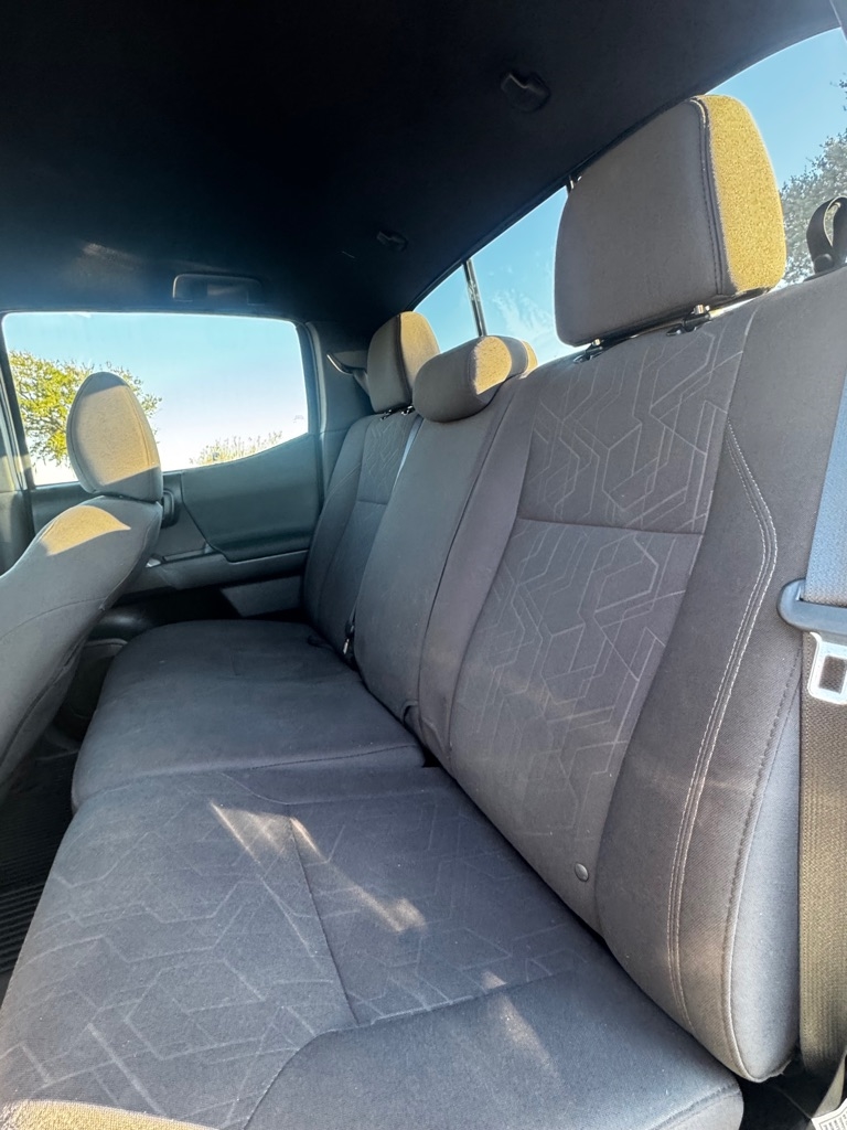 Toyota Tacoma SR5 Double Cab 5' Bed V6 4x2 AT (Natl) 2018