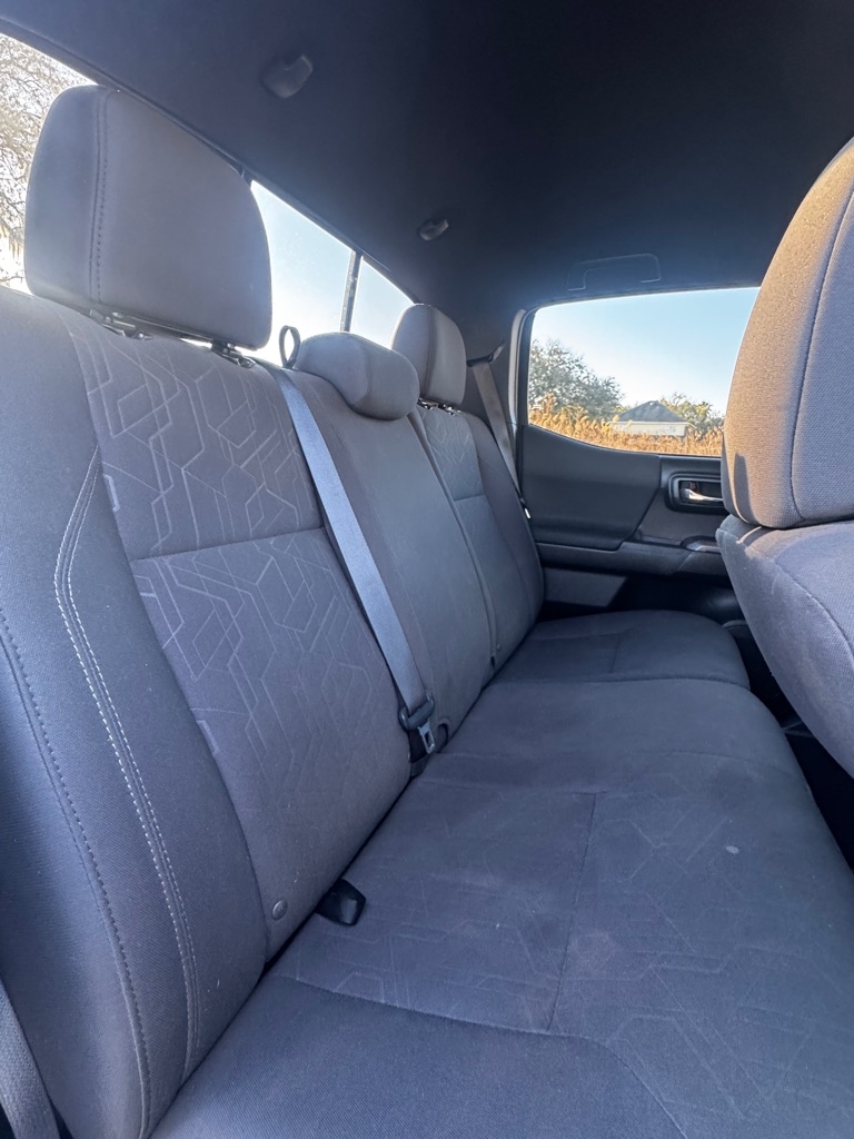 Toyota Tacoma SR5 Double Cab 5' Bed V6 4x2 AT (Natl) 2018