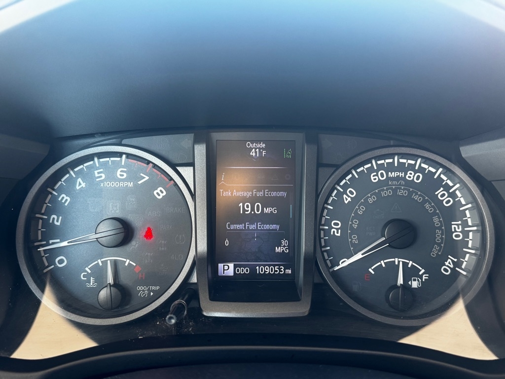 Toyota Tacoma SR5 Double Cab 5' Bed V6 4x2 AT (Natl) 2018