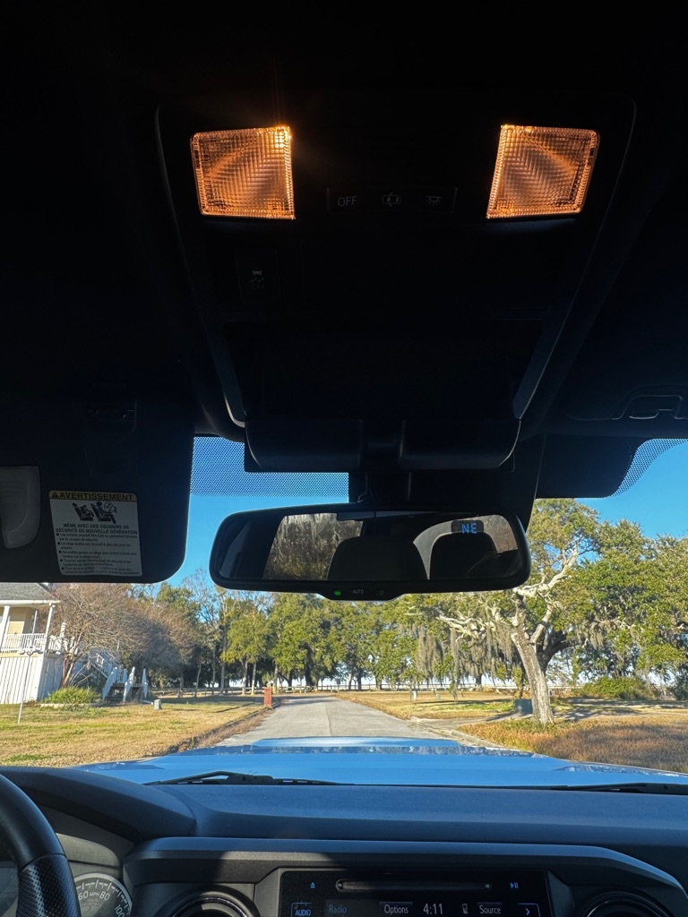 Toyota Tacoma SR5 Double Cab 5' Bed V6 4x2 AT (Natl) 2018