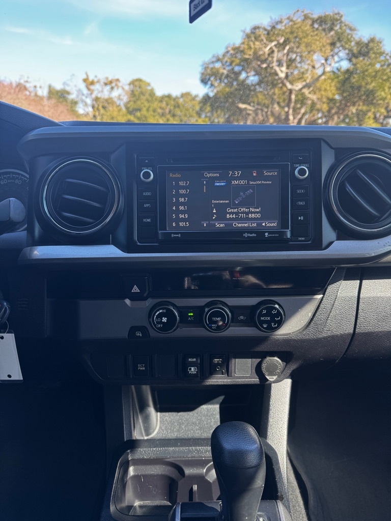Toyota Tacoma SR5 Double Cab 5' Bed V6 4x2 AT (Natl) 2018