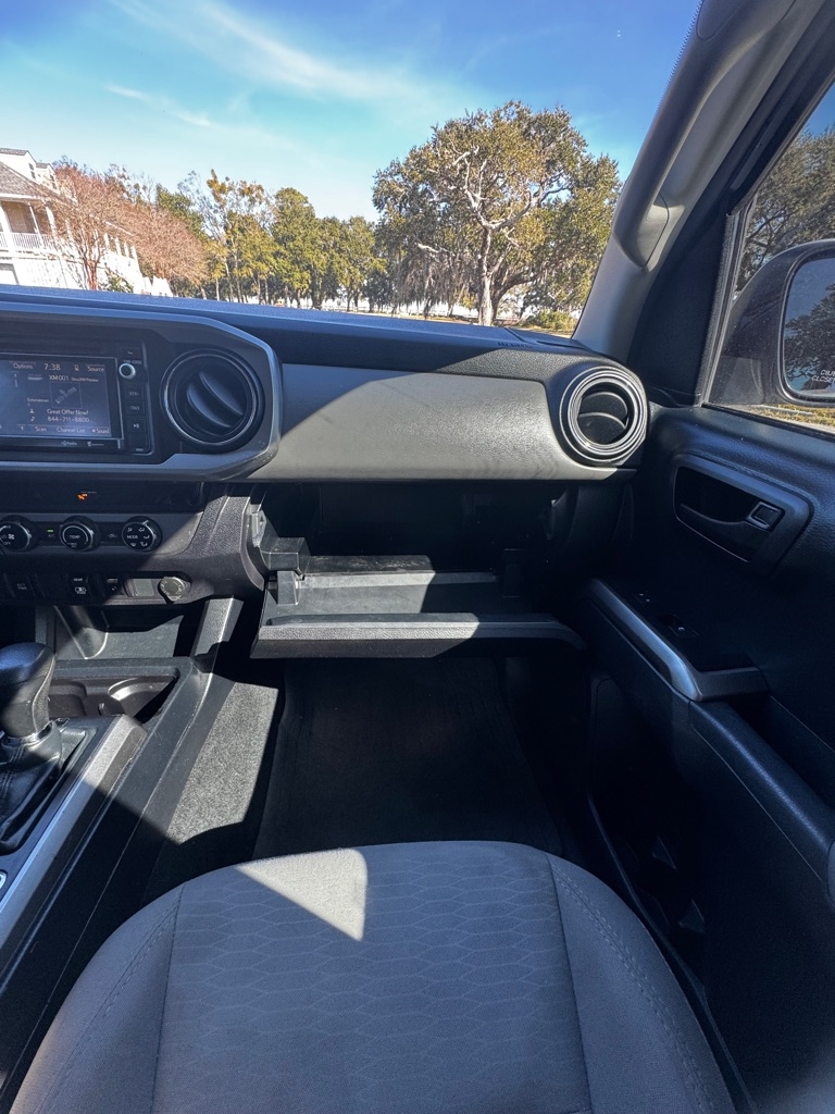 Toyota Tacoma SR5 Double Cab 5' Bed V6 4x2 AT (Natl) 2018
