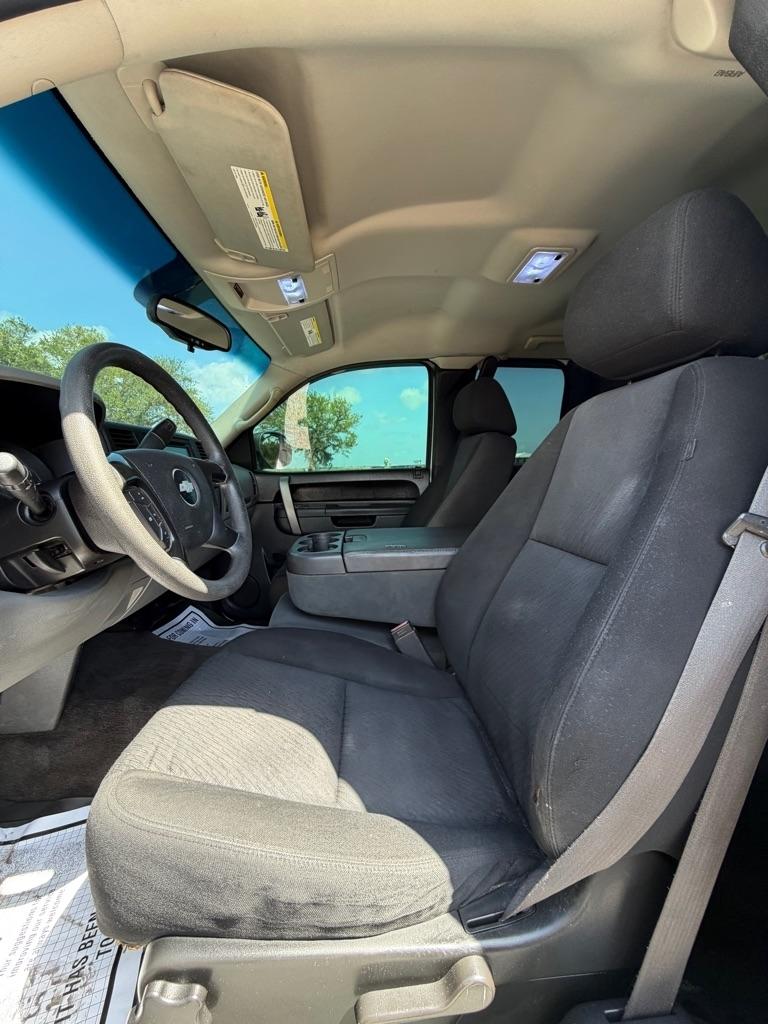 Chevrolet Silverado 1500 2WD Ext Cab 143.5" LS 2010