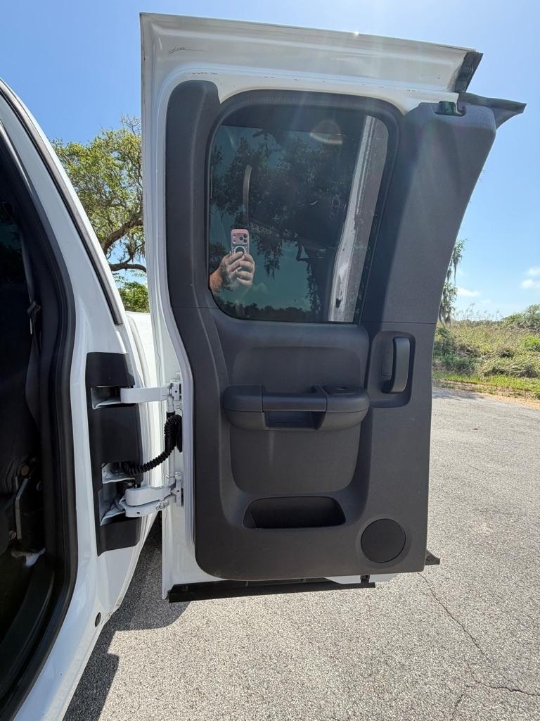 Chevrolet Silverado 1500 2WD Ext Cab 143.5" LS 2010