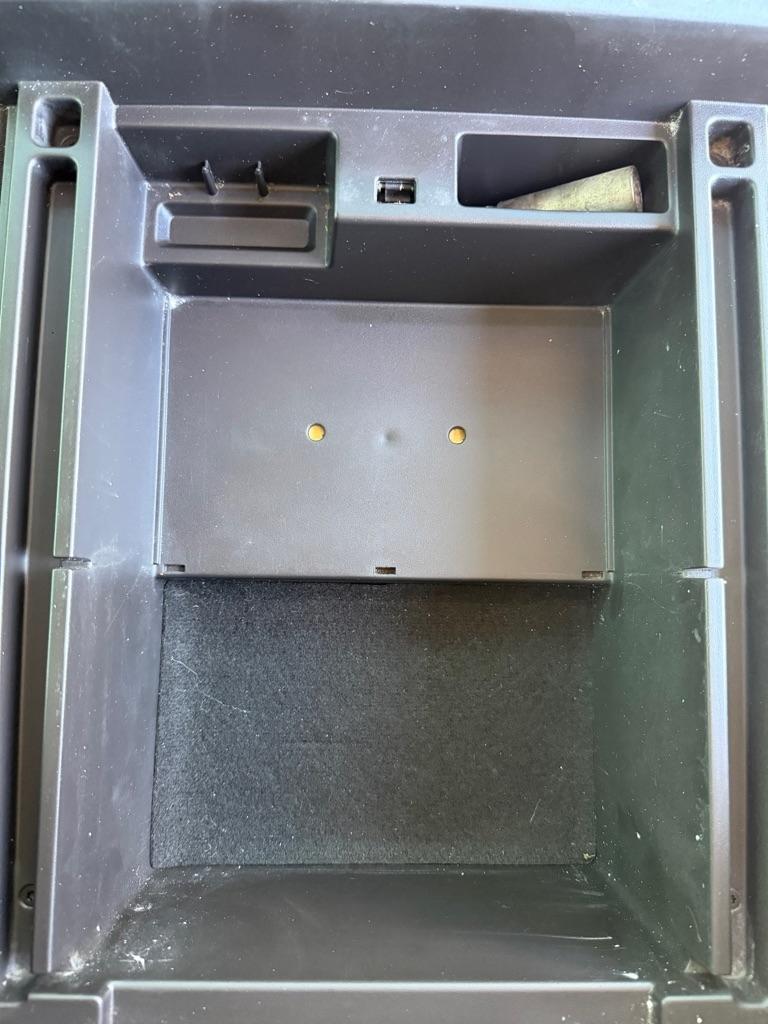 Chevrolet Silverado 1500 2WD Ext Cab 143.5" LS 2010