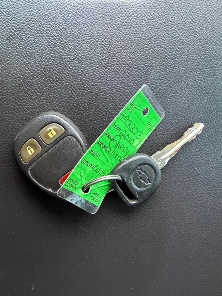 Chevrolet Silverado 1500 2WD Ext Cab 143.5" LS 2010