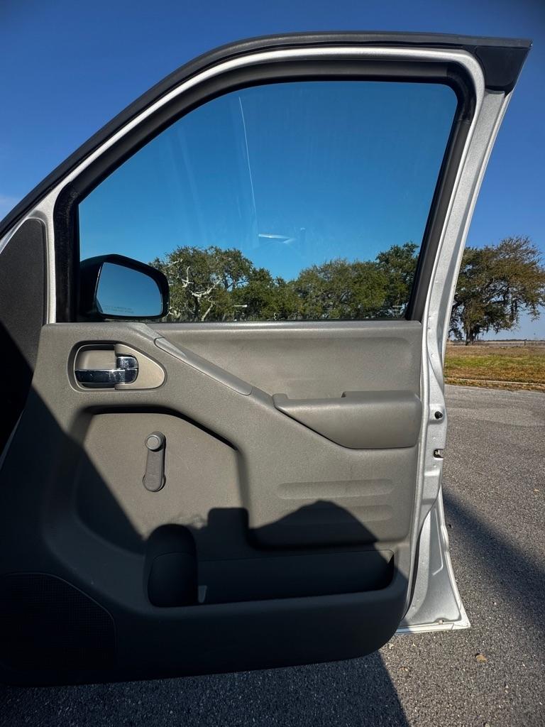 Nissan Frontier 2017.5 Crew Cab 4x4 S Auto 2017