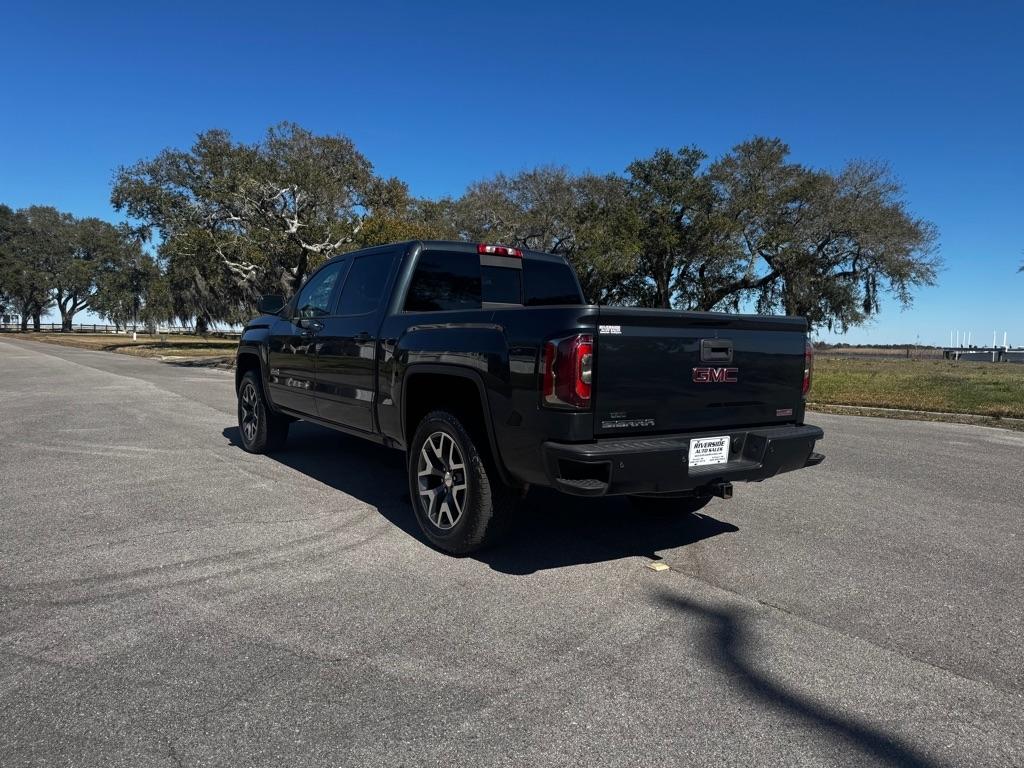 GMC Sierra 1500 4WD Crew Cab 143.5" SLT 2017