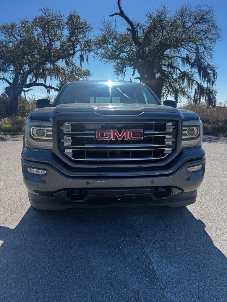GMC Sierra 1500 4WD Crew Cab 143.5" SLT 2017