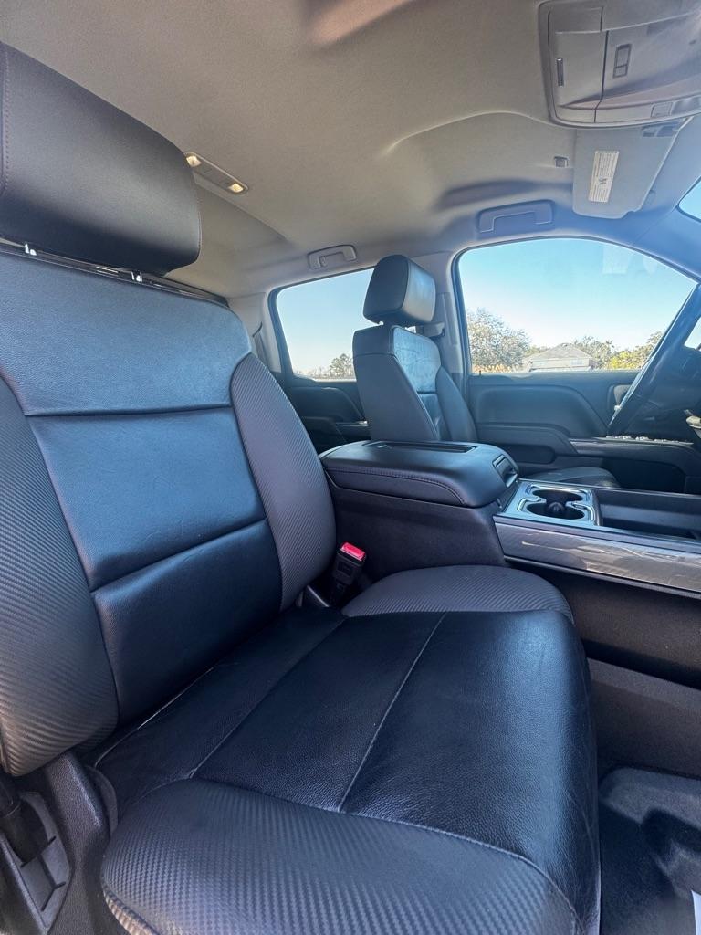 GMC Sierra 1500 4WD Crew Cab 143.5" SLT 2017