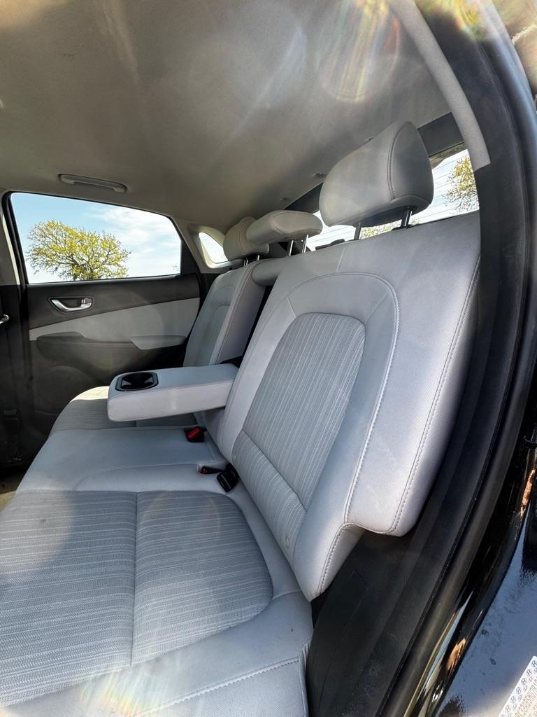 Hyundai Kona SEL Auto FWD 2022