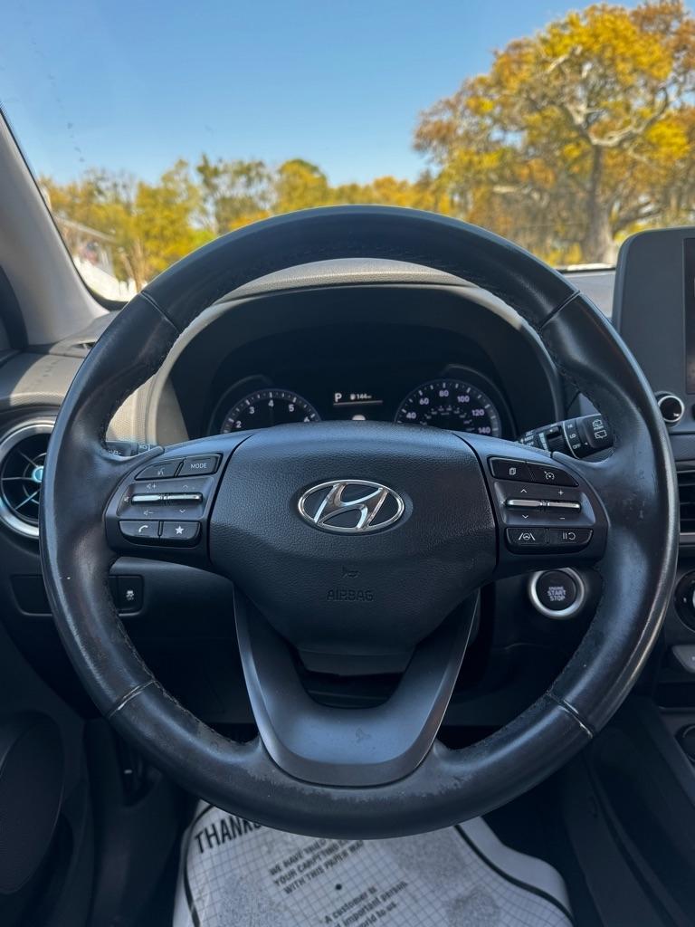 Hyundai Kona SEL Auto FWD 2022