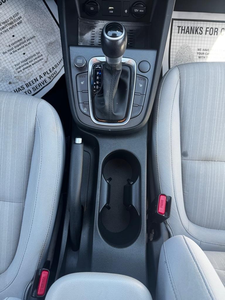 Hyundai Kona SEL Auto FWD 2022