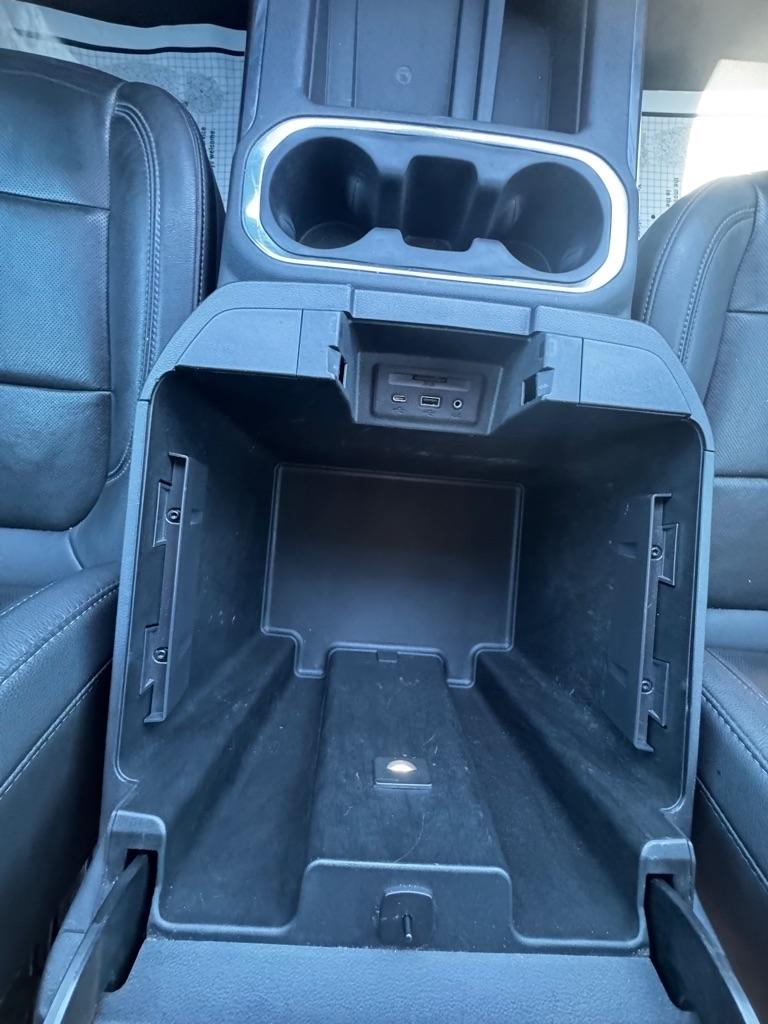 GMC Sierra 1500 4WD Crew Cab 147" SLT 2019