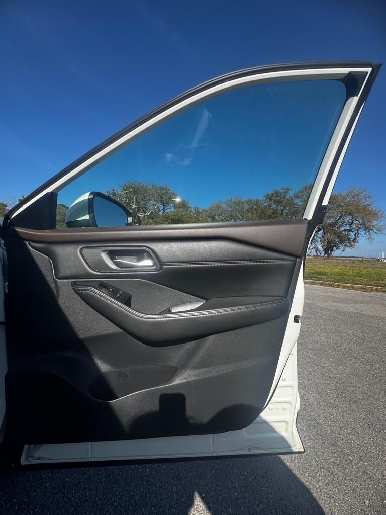 Nissan Rogue FWD SV 2022