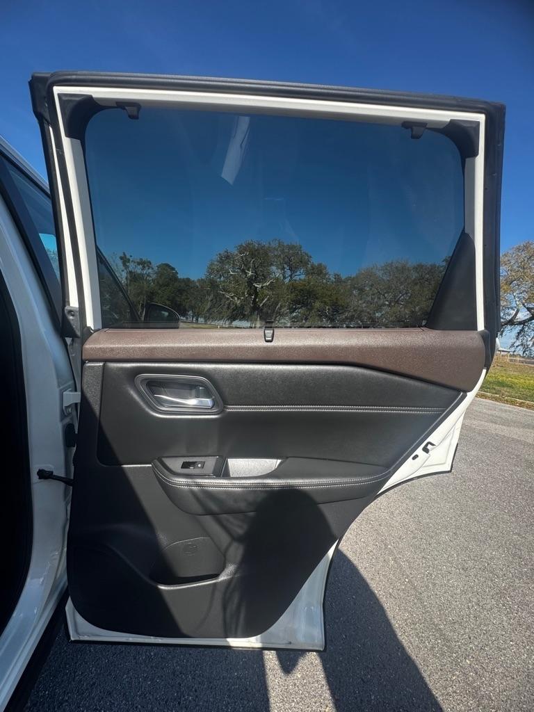 Nissan Rogue FWD SV 2022