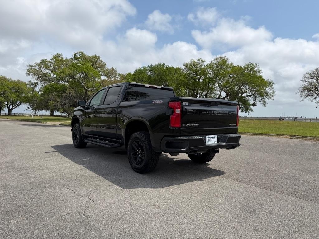 Chevrolet Silverado 1500 4WD Crew Cab 147" Custom Trail Boss 2019