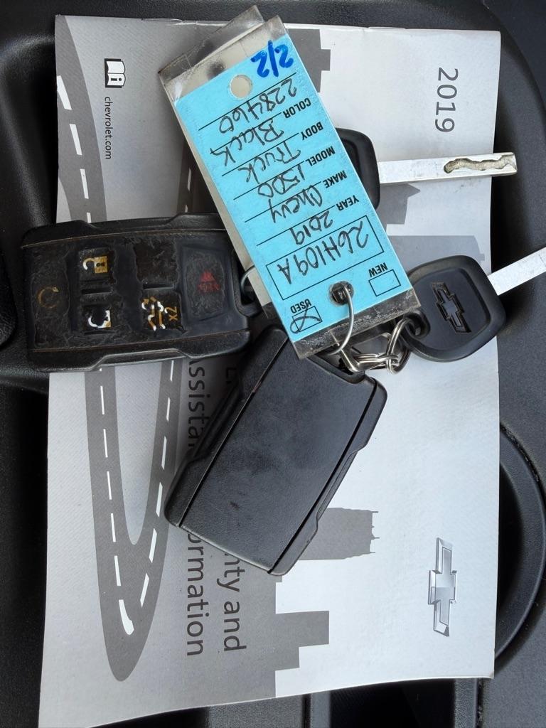 Chevrolet Silverado 1500 4WD Crew Cab 147" Custom Trail Boss 2019