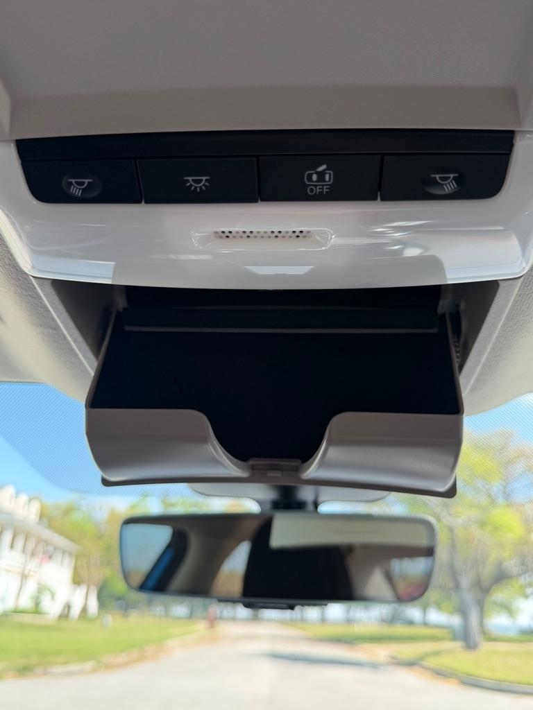 Nissan Sentra SR CVT 2022