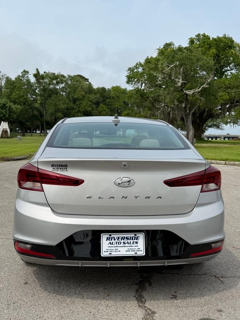 Hyundai Elantra Value Edition IVT 2020