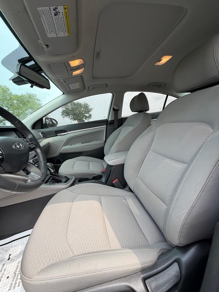 Hyundai Elantra Value Edition IVT 2020