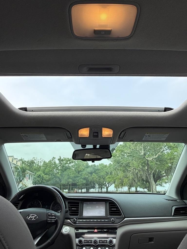 Hyundai Elantra Value Edition IVT 2020