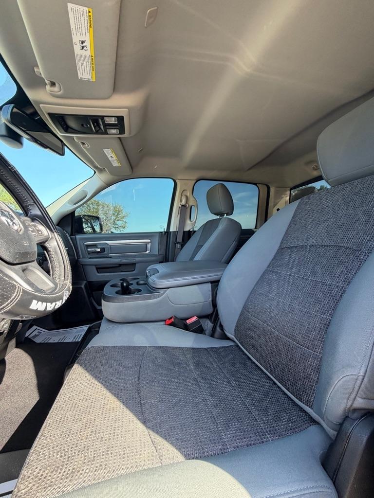 RAM 1500 Classic Big Horn 4x2 Crew Cab 6'4" Box 2019