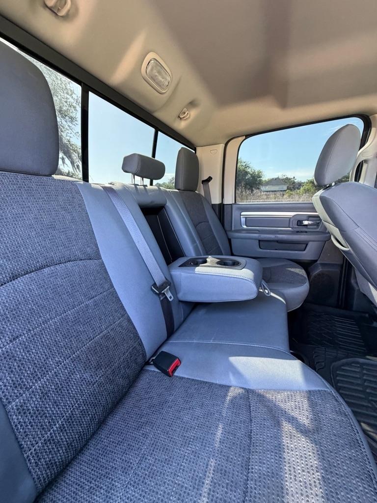 RAM 1500 Classic Big Horn 4x2 Crew Cab 6'4" Box 2019