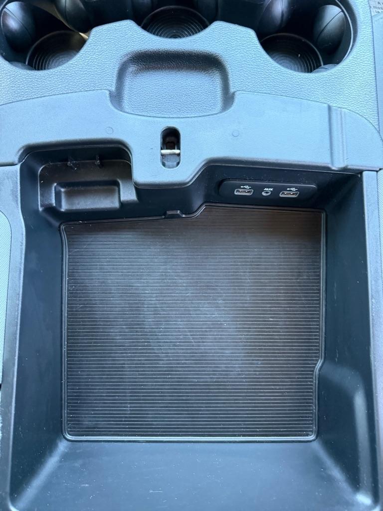 RAM 1500 Classic Big Horn 4x2 Crew Cab 6'4" Box 2019