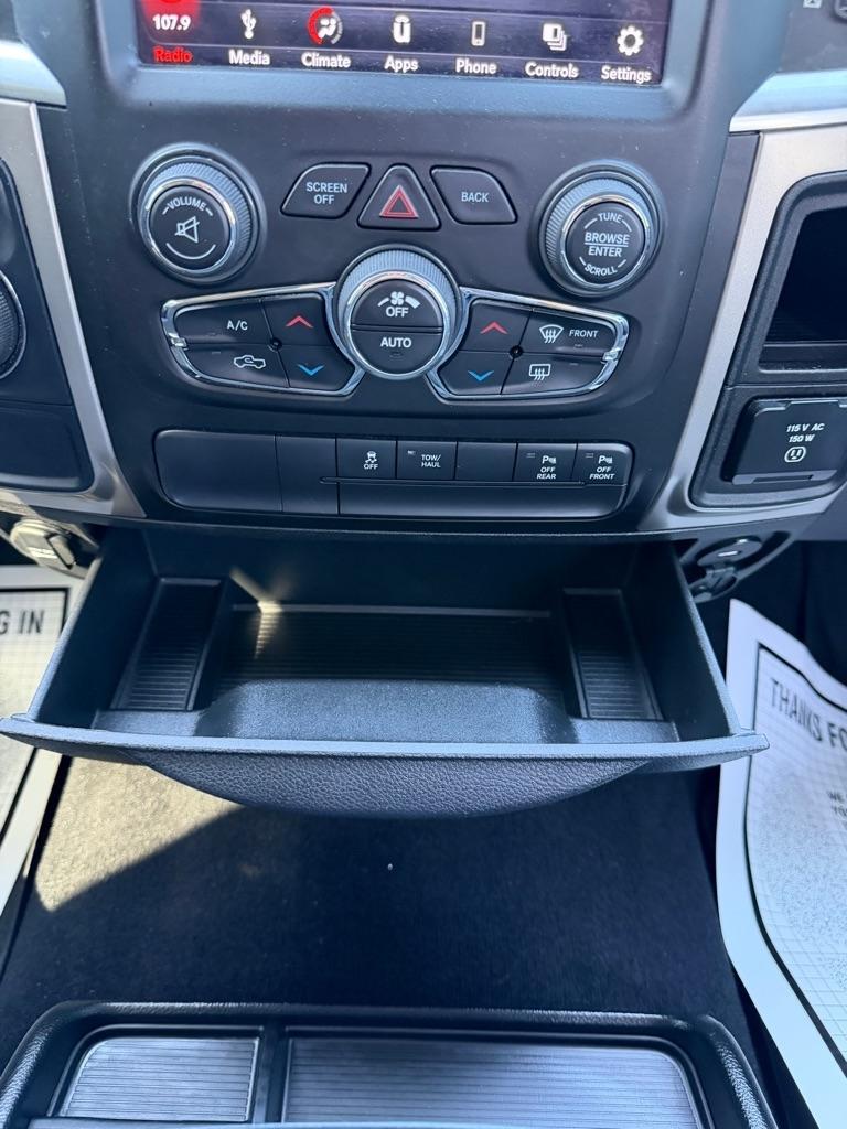 RAM 1500 Classic Big Horn 4x2 Crew Cab 6'4" Box 2019