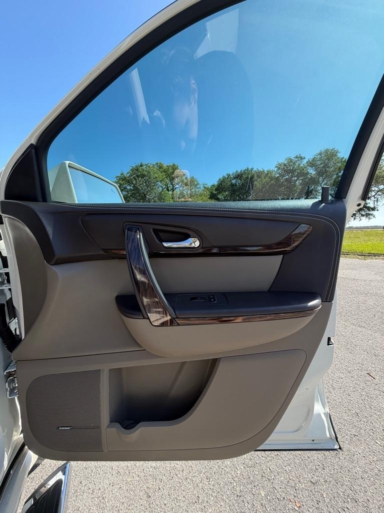 GMC Acadia FWD 4dr Denali 2014