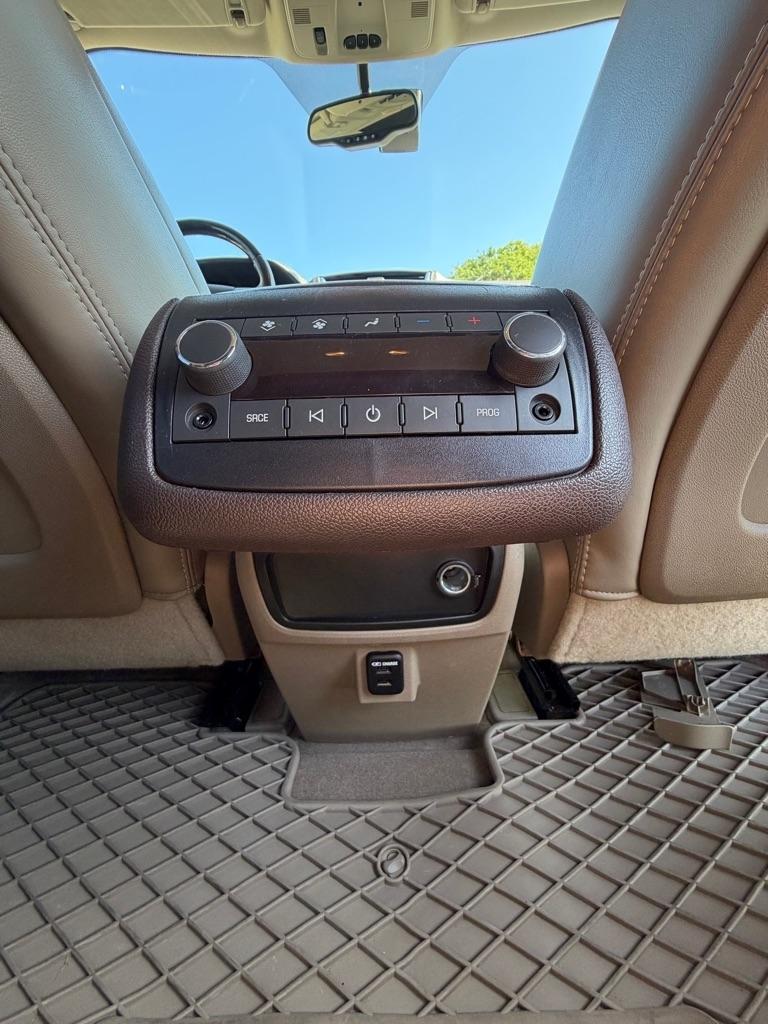 GMC Acadia FWD 4dr Denali 2014