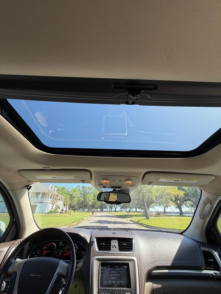 GMC Acadia FWD 4dr Denali 2014