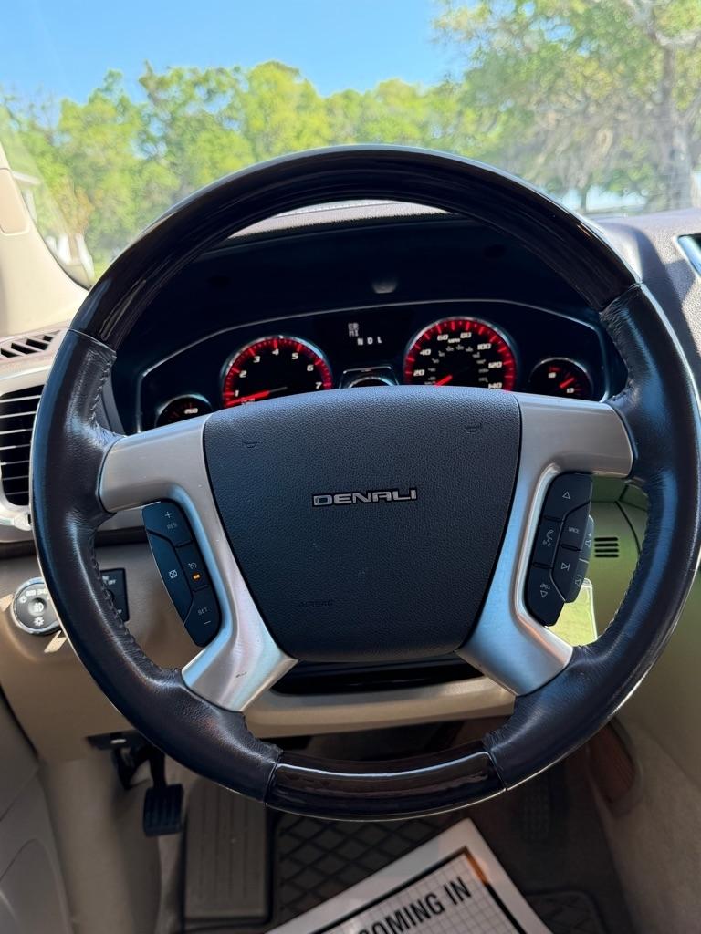 GMC Acadia FWD 4dr Denali 2014