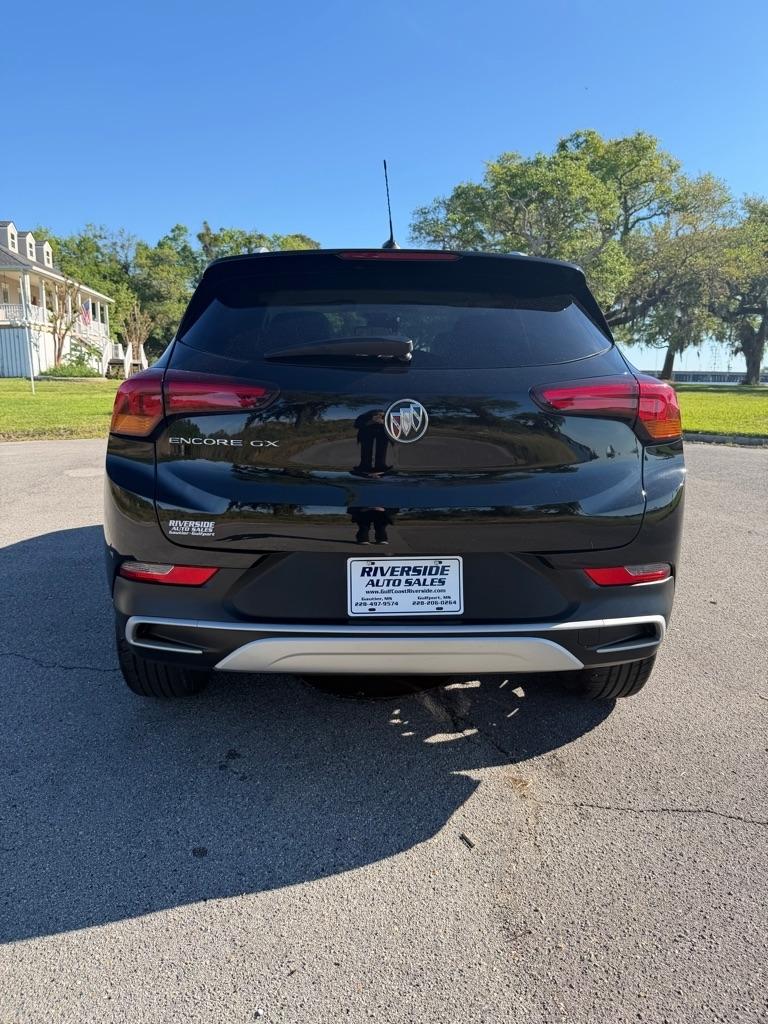 Buick Encore GX FWD 4dr Select 2021
