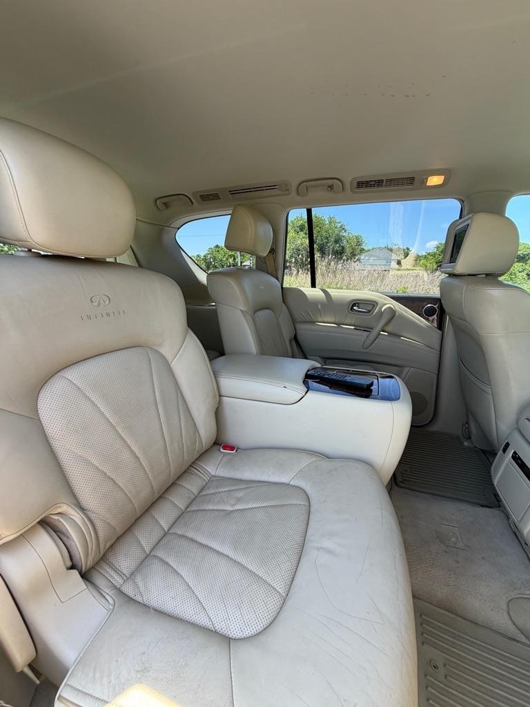 Infiniti QX56 2WD 4dr 7-passenger 2012