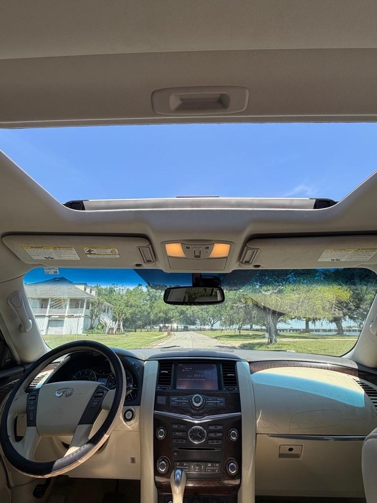 Infiniti QX56 2WD 4dr 7-passenger 2012