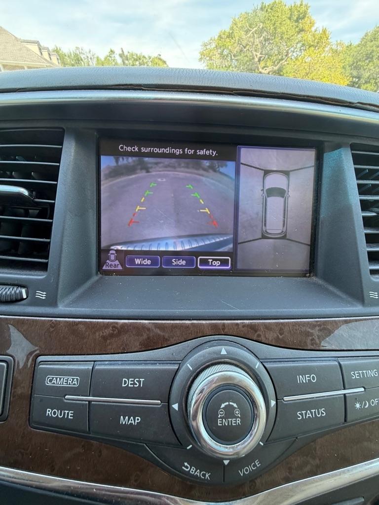 Infiniti QX56 2WD 4dr 7-passenger 2012