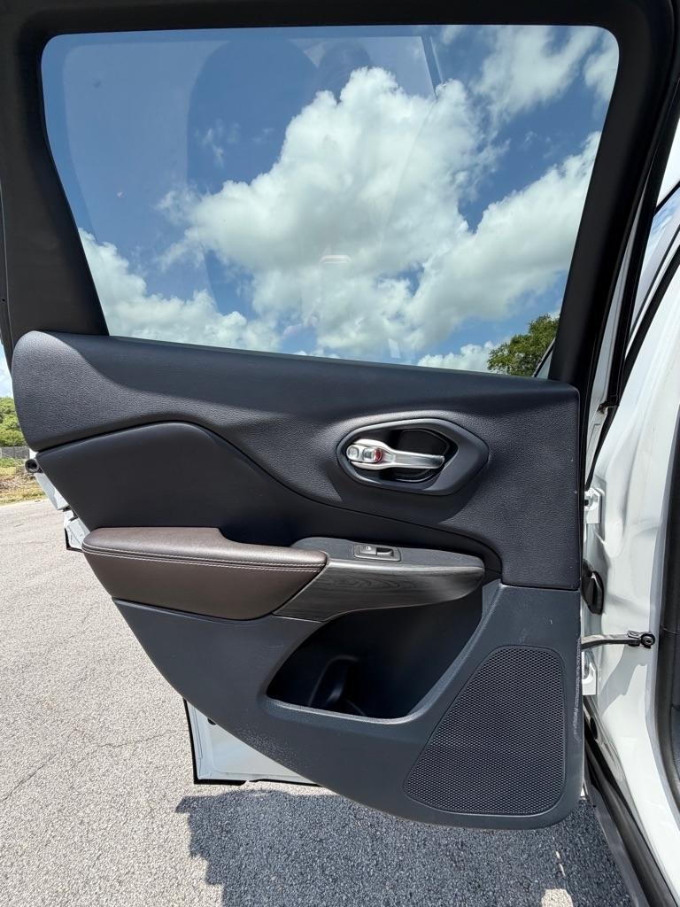 Jeep Cherokee FWD 4dr Limited 2016