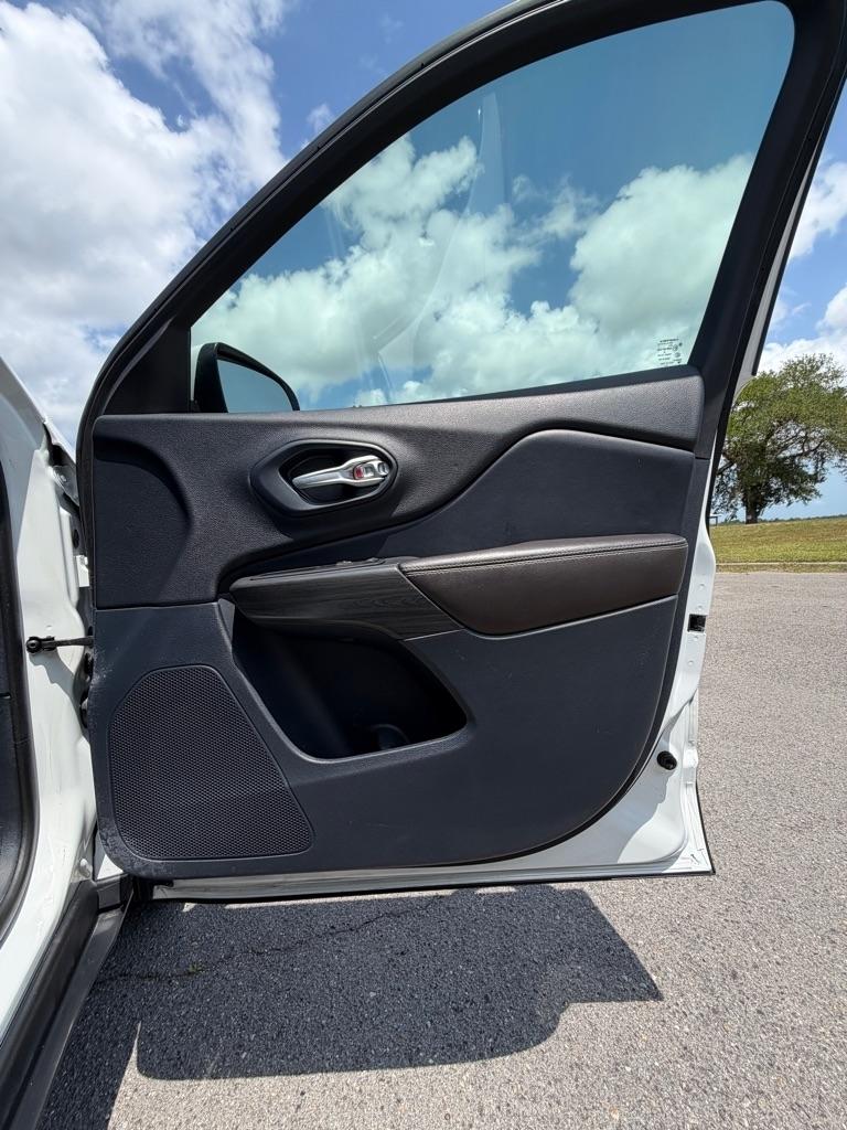 Jeep Cherokee FWD 4dr Limited 2016