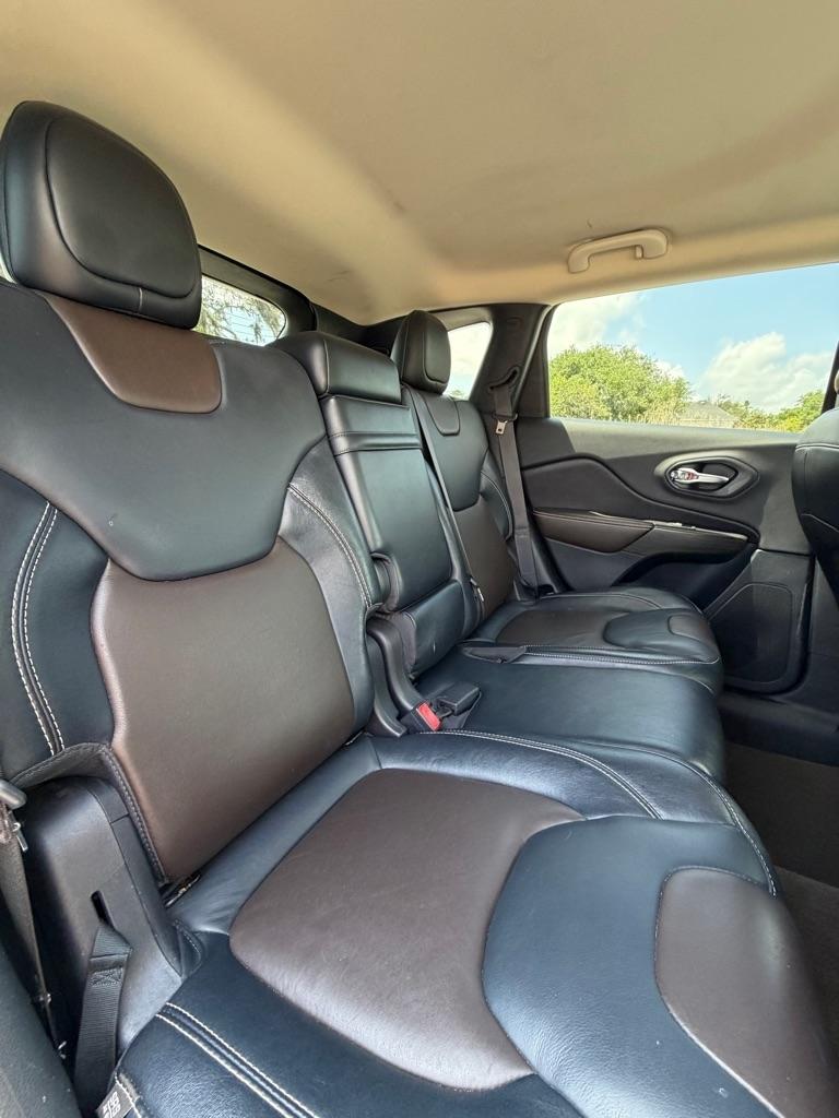 Jeep Cherokee FWD 4dr Limited 2016