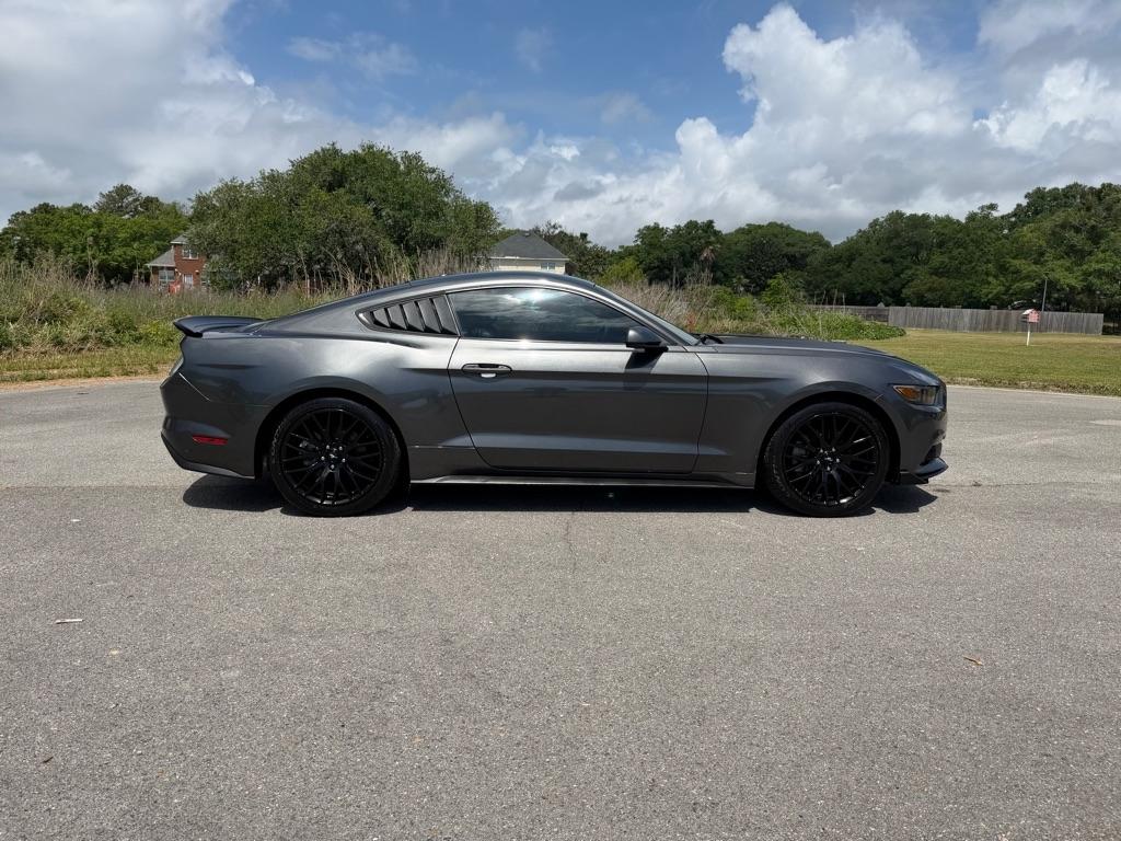 Ford Mustang EcoBoost Fastback 2017
