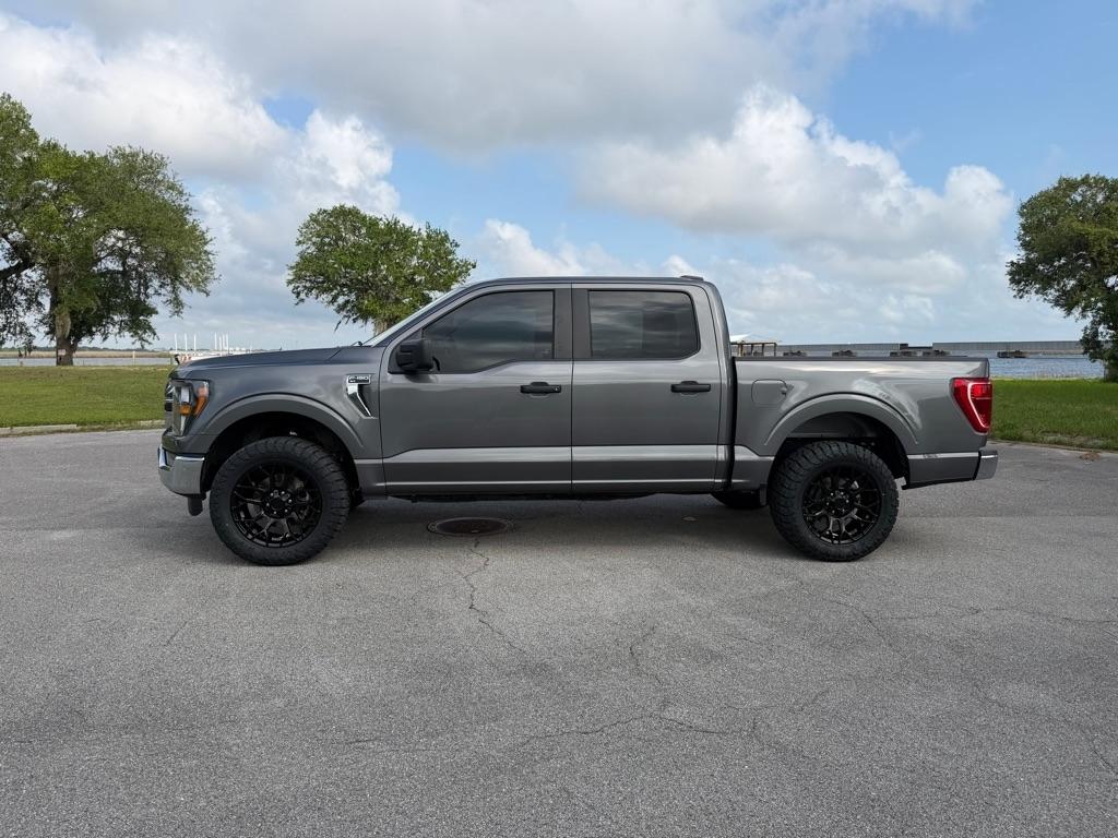 Ford F-150 XL 2WD SuperCrew 5.5' Box 2023