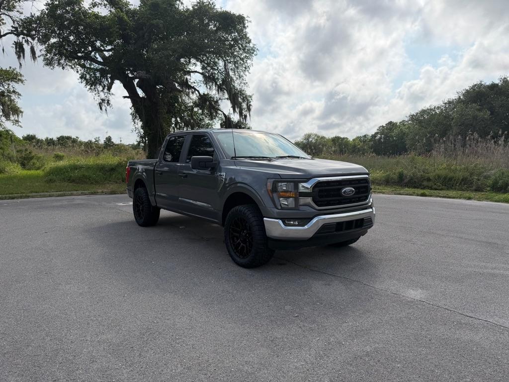 Ford F-150 XL 2WD SuperCrew 5.5' Box 2023