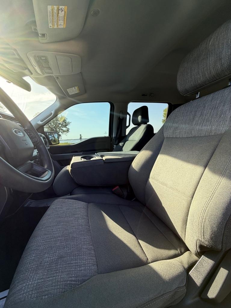 Ford F-150 XL 2WD SuperCrew 5.5' Box 2023