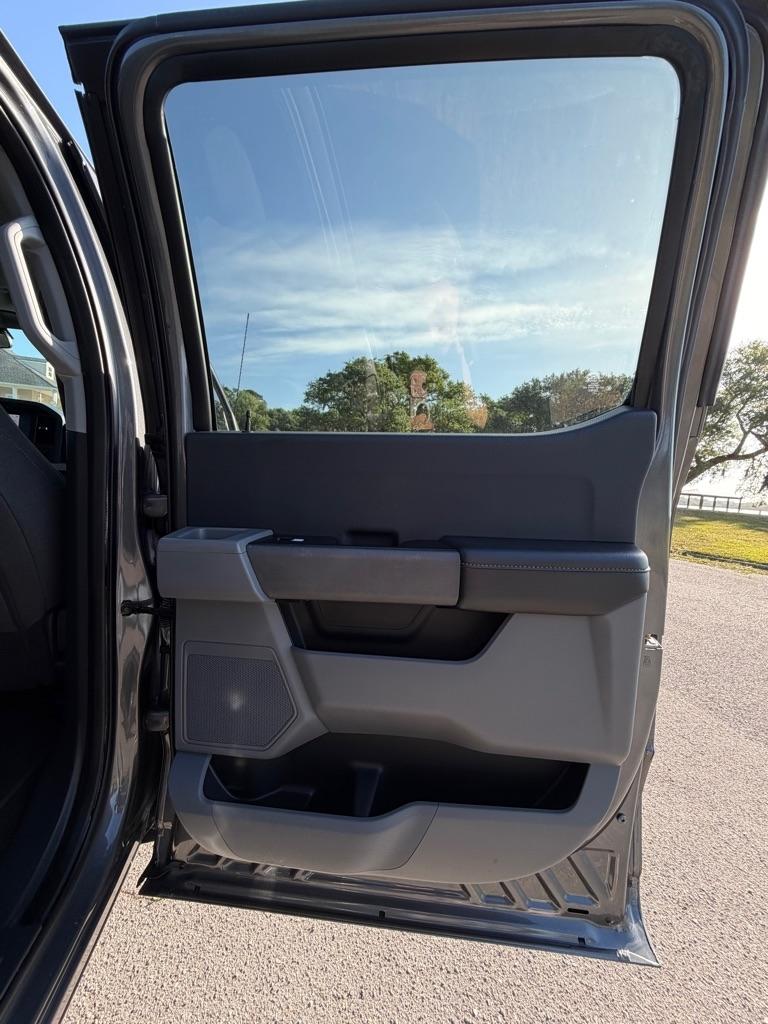 Ford F-150 XL 2WD SuperCrew 5.5' Box 2023