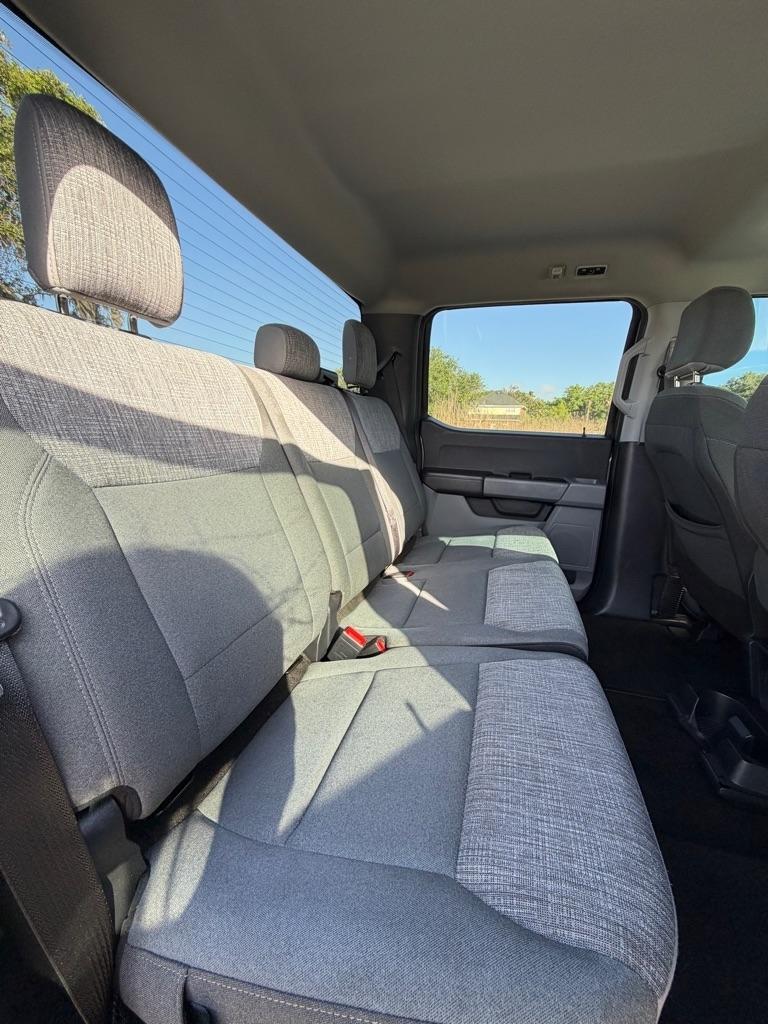 Ford F-150 XL 2WD SuperCrew 5.5' Box 2023