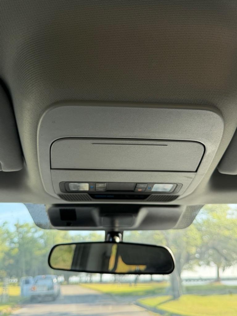 Ford F-150 XL 2WD SuperCrew 5.5' Box 2023