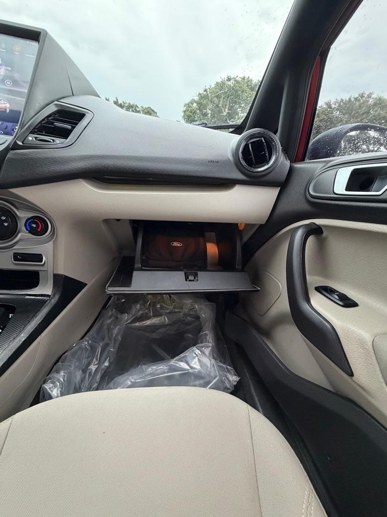 Ford Fiesta 5dr HB SE 2016